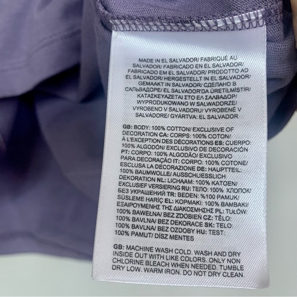 The north face tee - Picture 3 of 3